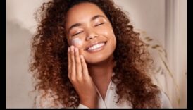 Ritualuri zilnice de îngrijire a pielii: obiceiuri transformatoare pentru o piele sănătoasă și frumoasă