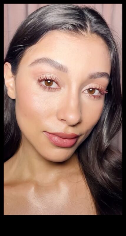 Îmbunătățirea frumuseții naturale: obținerea unui aspect moale și subtil cu rimel