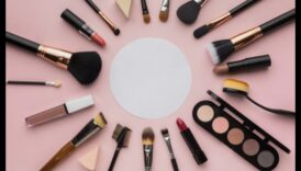 Importanța ergonomiei în instrumentele de machiaj: instrumente care se simt la fel de bine cum arată