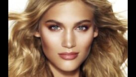 Zeița de aur: explorarea stilurilor de evidențiere la modă